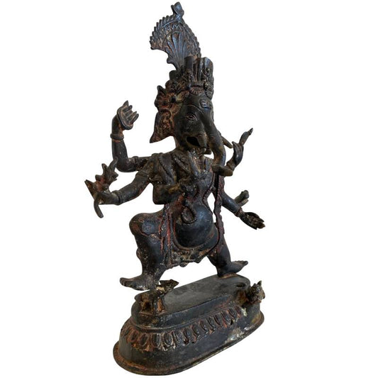 Bronzen Ganesha-beeld met zichtbare resten van oorspronkelijke vuurvergulding en patina