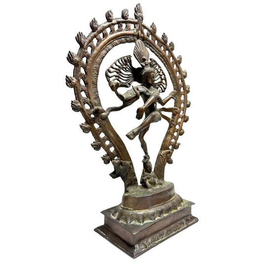 Nataraja beeld bronzen Shiva India kosmische dans traditioneel gegoten