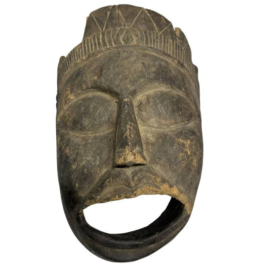 Afrikaans houten masker van gesneden hout met natuurlijke patina  