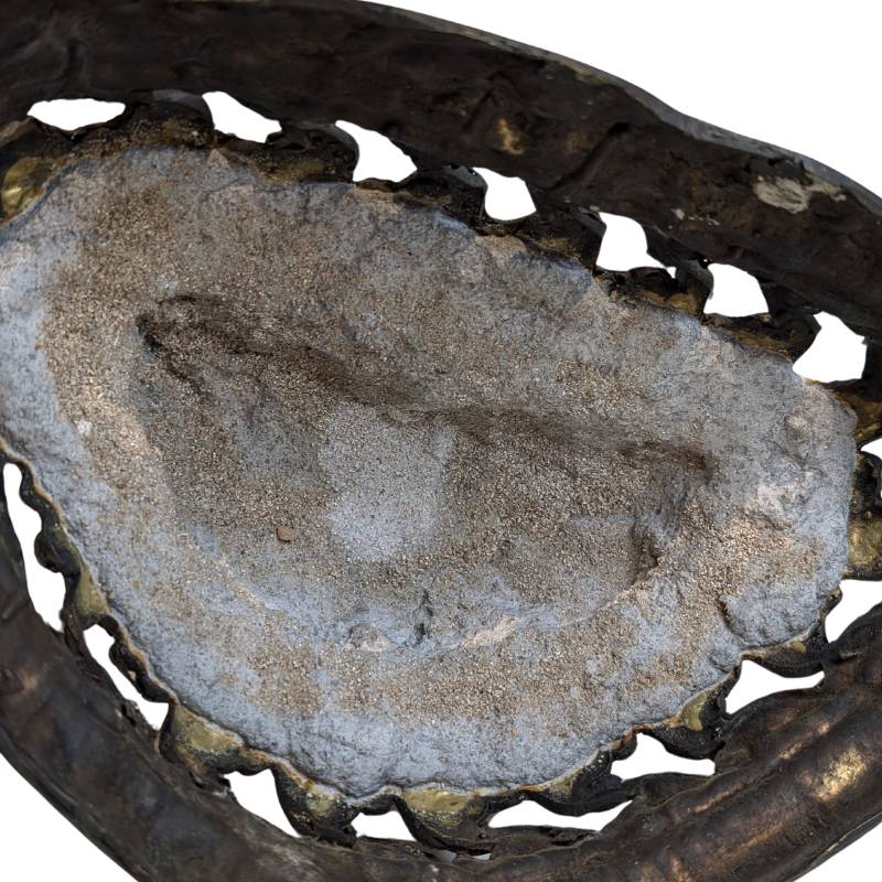 Antike sitzende Buddha-Statue aus Bronze mit Bhumisparsha-Mudra, Südostasien, Ende des 19. Jahrhunderts