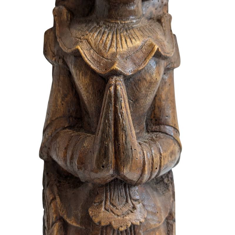 Burmesische Nat-Figur Thagyamin – Tempelstatue aus Holz, 19. Jahrhundert