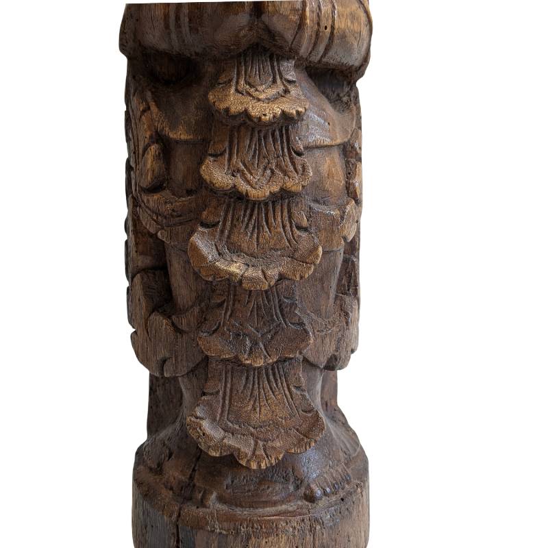 Burmesische Nat-Figur Thagyamin – Tempelstatue aus Holz, 19. Jahrhundert