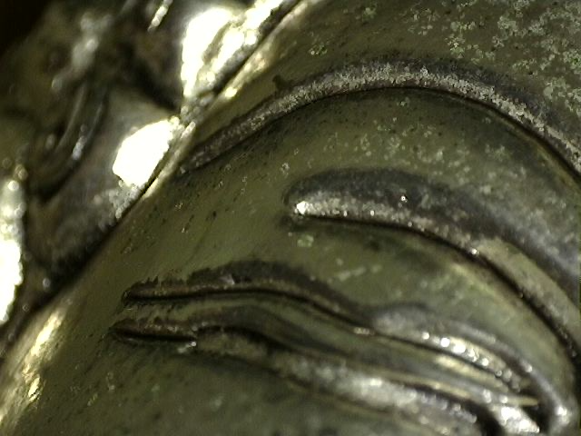 Nepalese Boeddha in zilverkleurige koperlegering Abhaya mudra