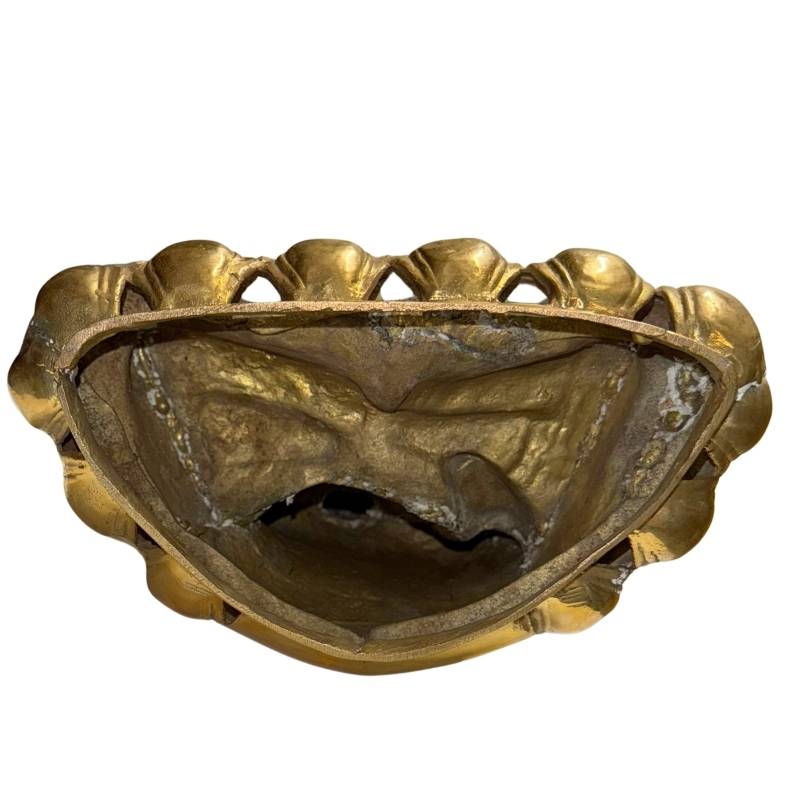 Tibetaans bronzen Boeddhabeeld met historische en religieuze betekenis