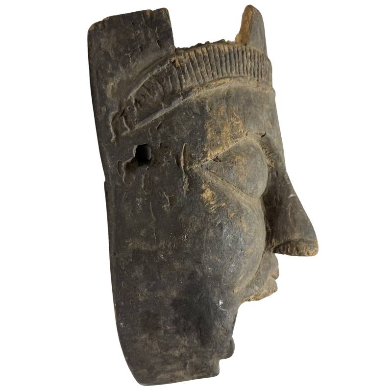 Afrikaans ritueel masker van hout met natuurlijke veroudering  