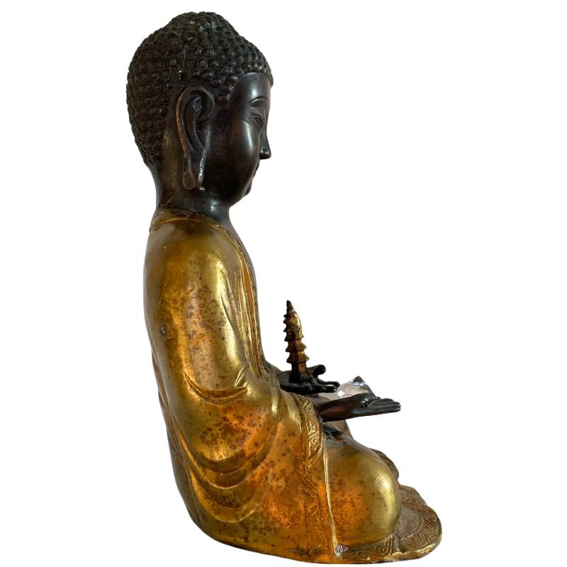 Amitabha bronzen Boeddha als ritueel object met stupa en kristal