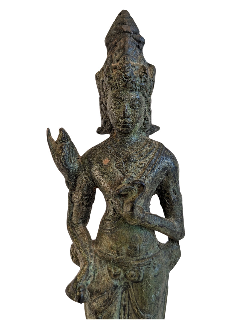 Antique Avalokiteshvara bronze statue