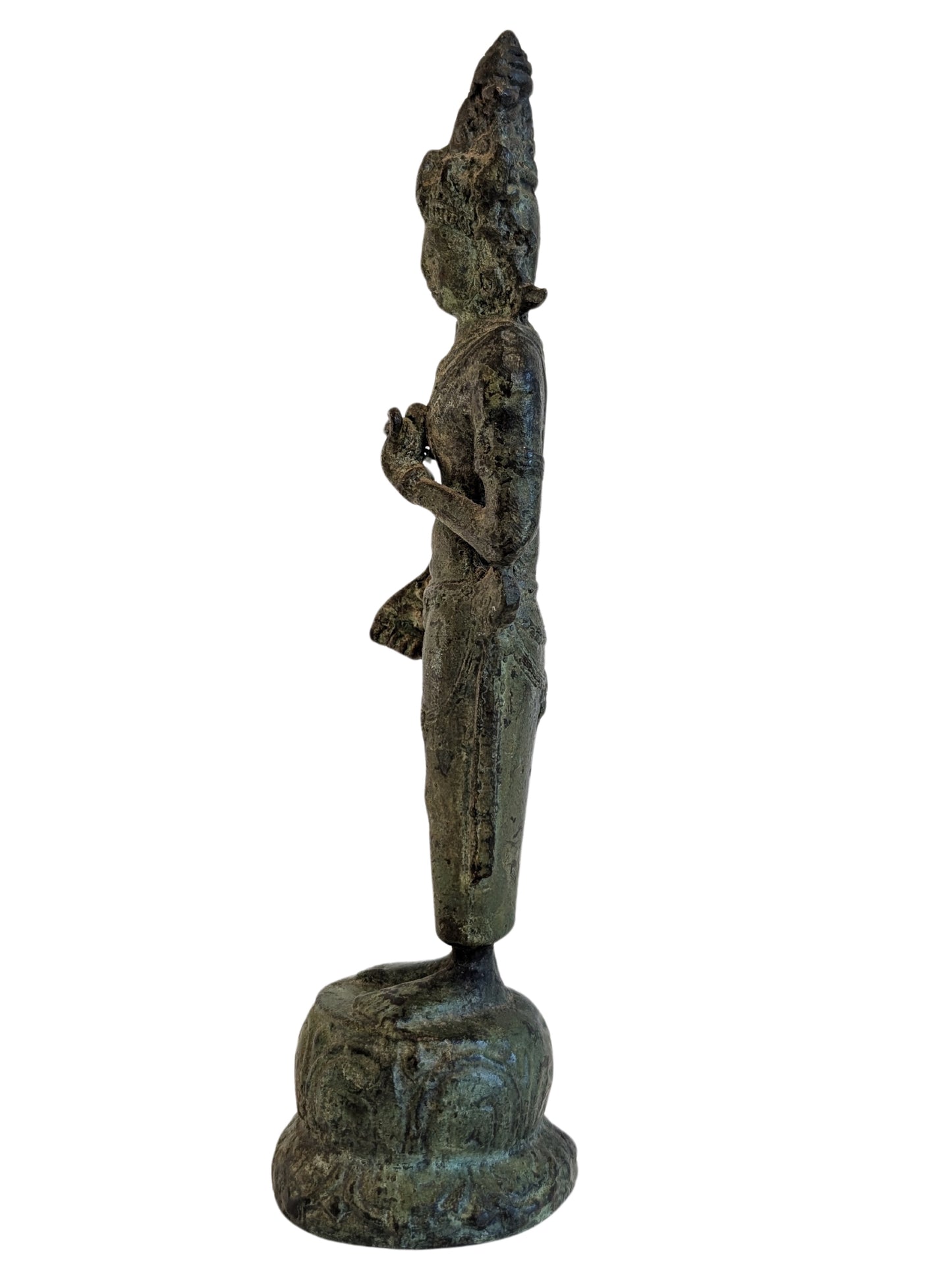 Detail van lotus op de schouder van bronzen Avalokiteshvara beeld