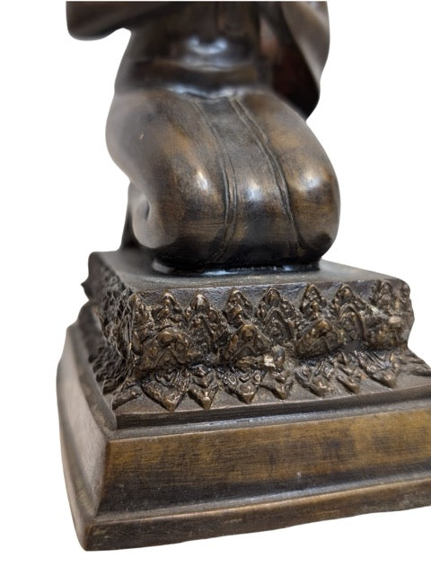 Bronzen Boeddha uit Birma in Anjali mudra voor devotioneel gebruik