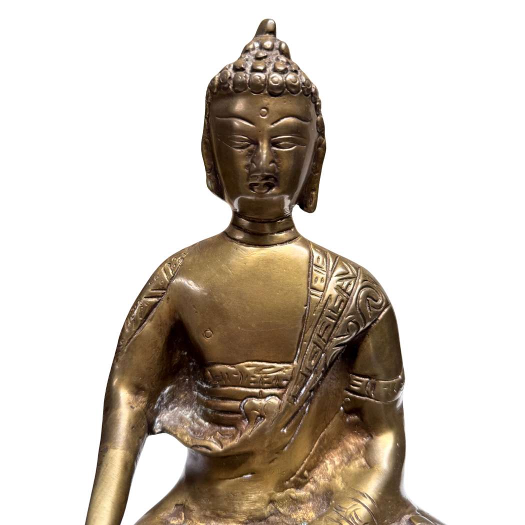 Sino-Tibetaanse Boeddha zittend op lotusvoetstuk, traditioneel boeddhistisch motief