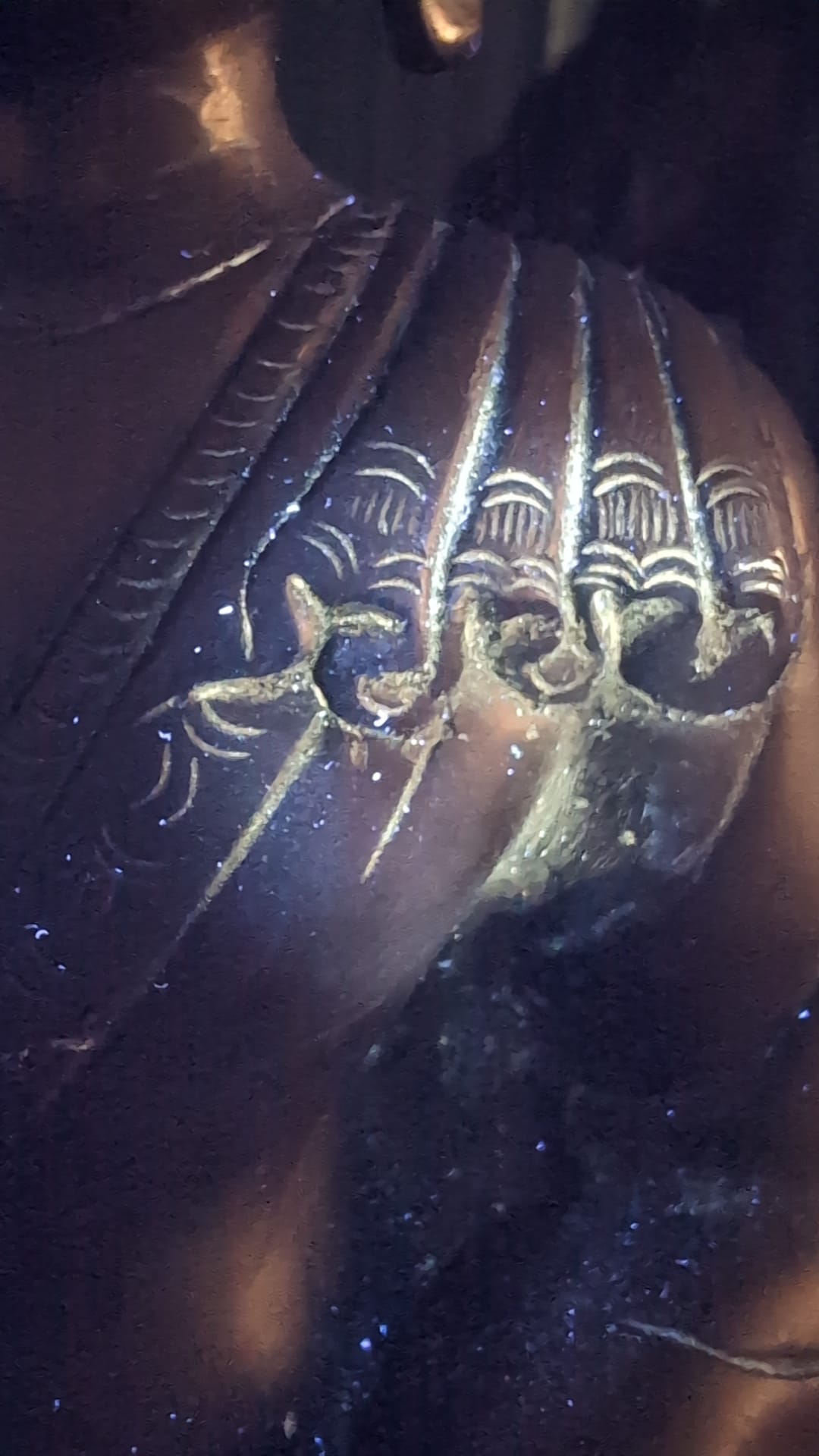 onder uv light: Boeddhabeeld uit Ladakh van vuurverguld brons ca 1800 1850
