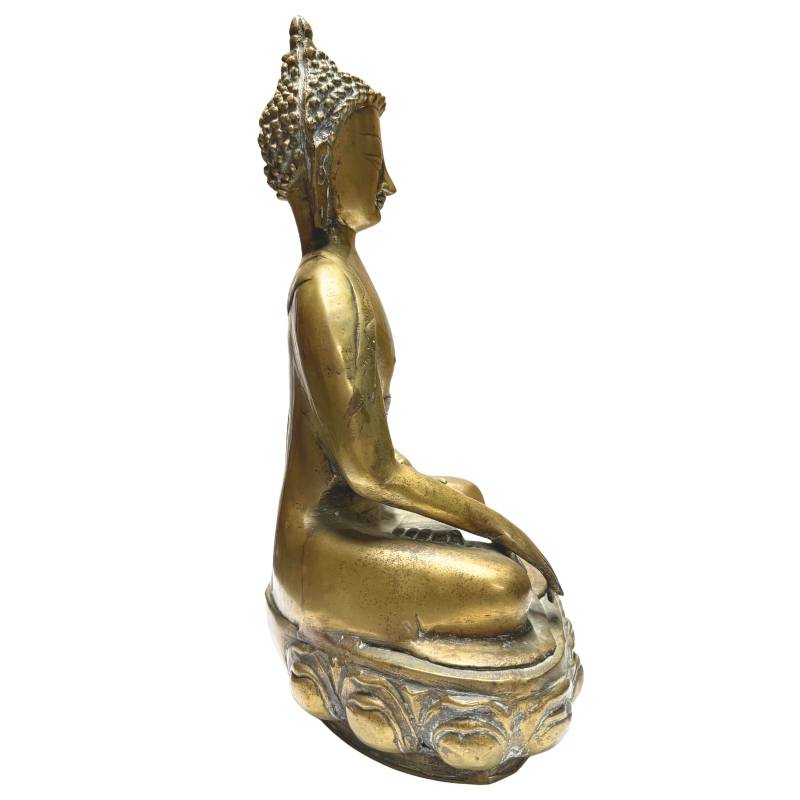 Tibetaans Boeddhabeeld op lotustroon, vervaardigd als religieus tempelobject