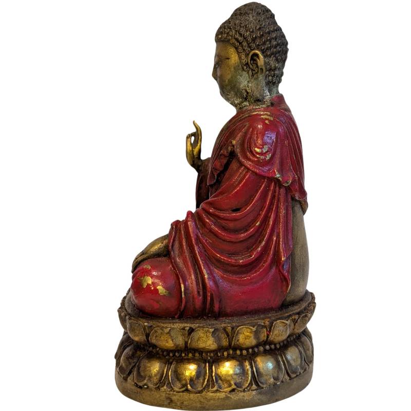 Bronzen Boeddha beeld in Aziatische traditie met abhaya mudra