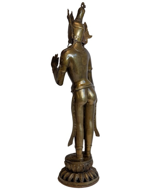 Groot formaat Nepalese Tara in brons met sterke visuele impact