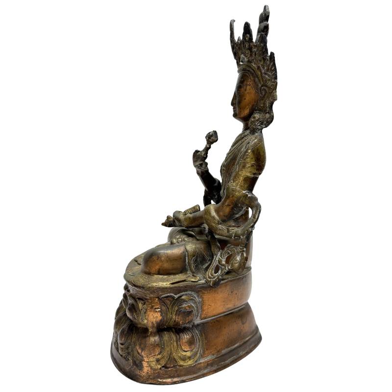 Antieke bronzen Vajrasattva op lotusbasis met rituele patina