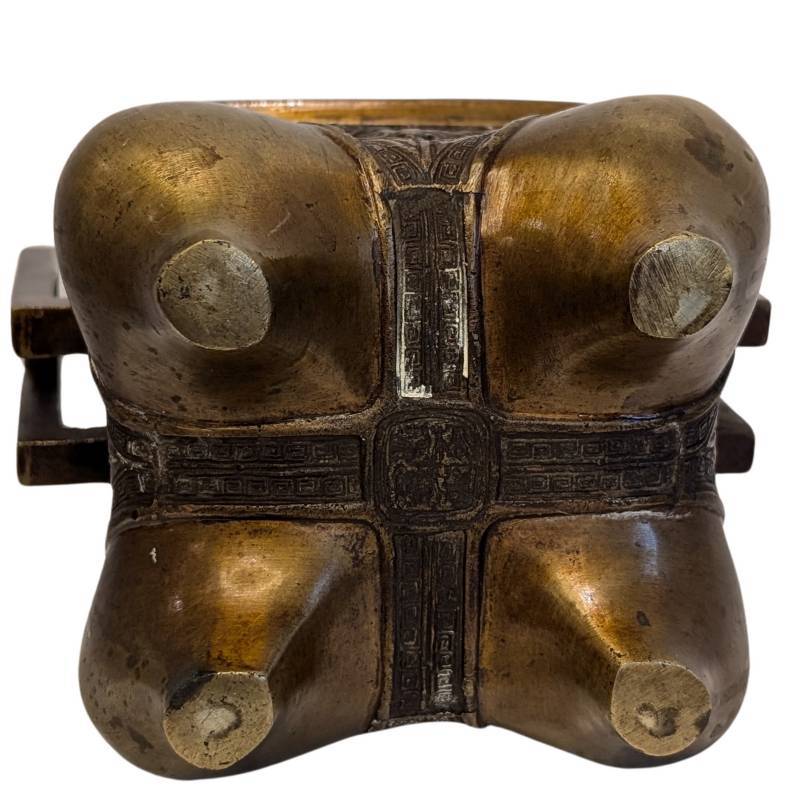 Bronzen wierookbrander uit China geschikt als verzamelobject