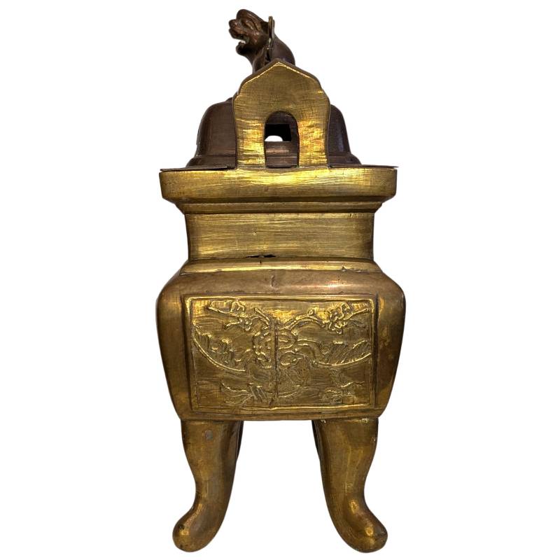 Chinese bronzen wierookbrander met beschermende leeuw als dekselbekroning