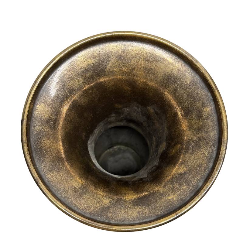 chinese vaas ornament handgrepen metaal detail bloemmotief