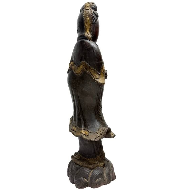 Chinees houten Guanyin devotiebeeld met natuurlijke patina