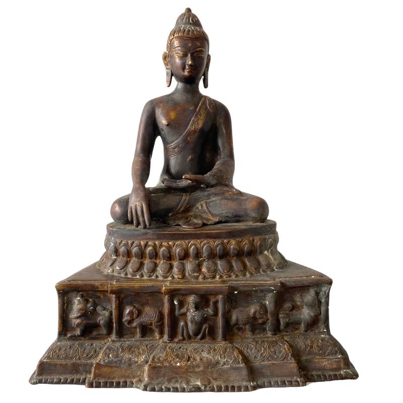 Himalaya bronzen Boeddha met verhalende troon, vuurvergulding en diepe patina, zittend in dhyana mudra