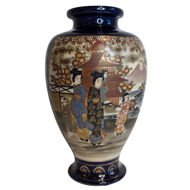 Japanse Satsuma vazen set met geisha decoratie Meiji stijl