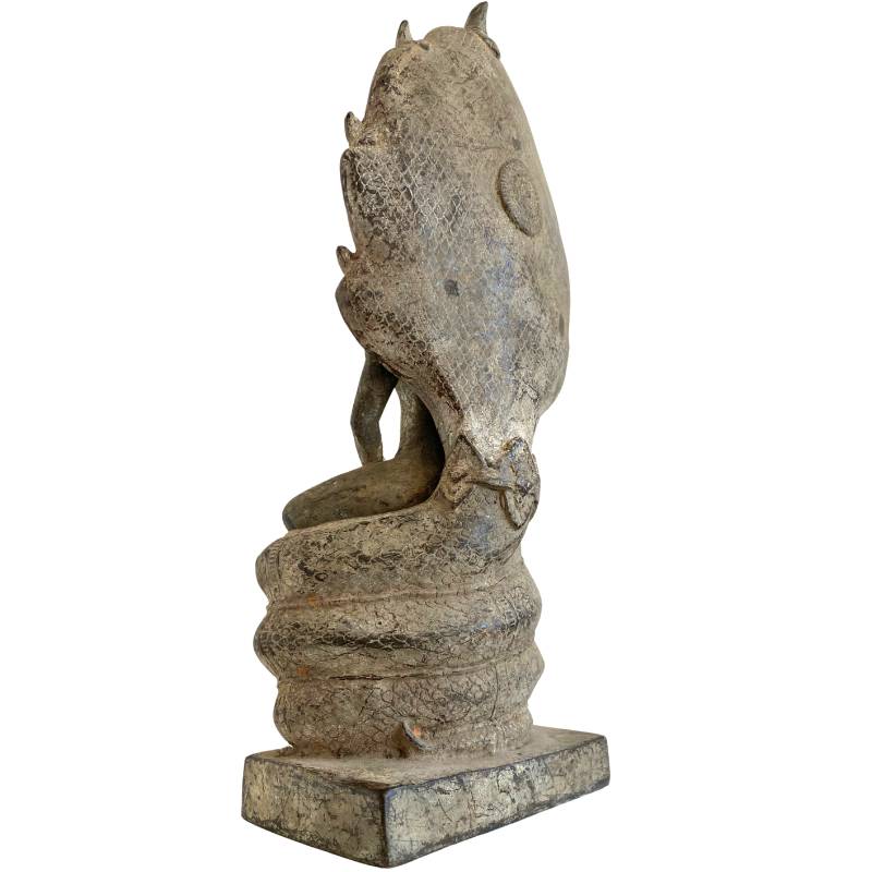 Antieke Khmer Boeddha Mucalinda in brons als verzamelobject