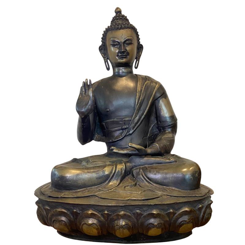 Ladakh Boeddha in vuurverguld brons uit de 18e eeuw, zittend op lotusbasis
