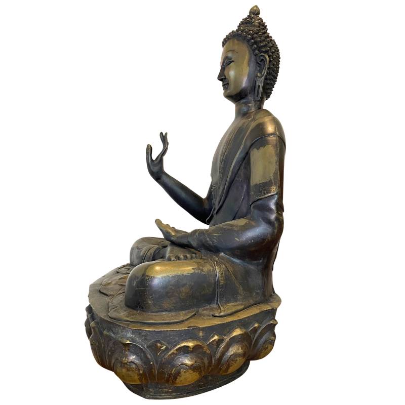 Vuurvergulde Ladakh Boeddha in brons uit de 18e eeuw als tempelbeeld