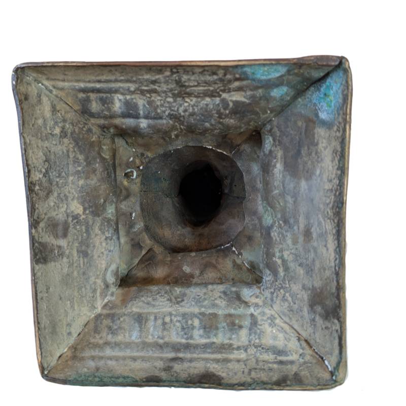 Lakshmi hindoe godin brons India lotus standbeeld