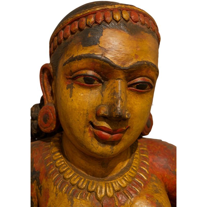 Reconstructie van Lakshmi beeld Nepal Newar met oorspronkelijke polychromie kleuren en vergulding weergegeven 