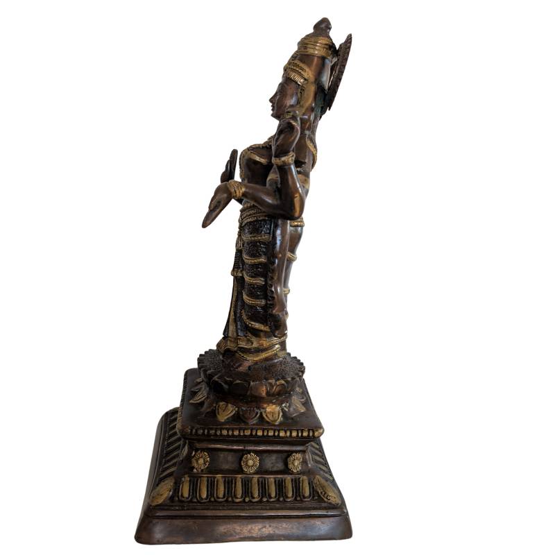 Lakshmi sculptuur brons India hindoe godin lotusbasis