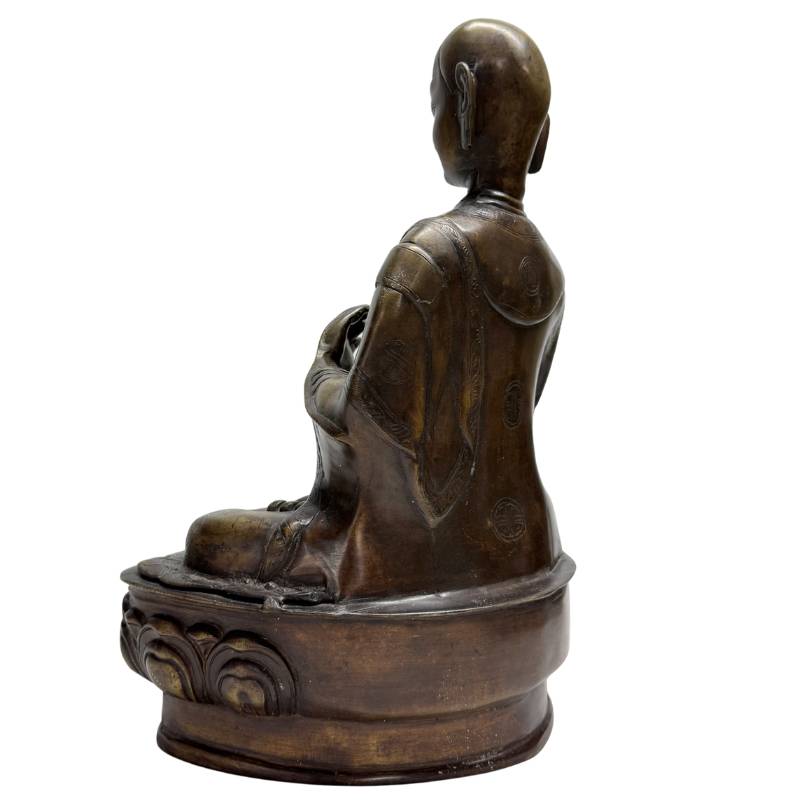 Bronzen lama beeld op klassieke lotusbasis