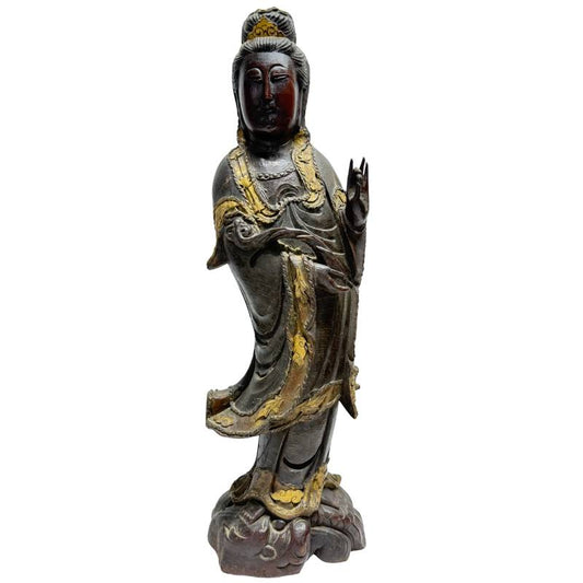 Staande Guanyin Avalokiteshvara houten beeld met verguldresten, Chinees boeddhistisch beeld Qing-periode