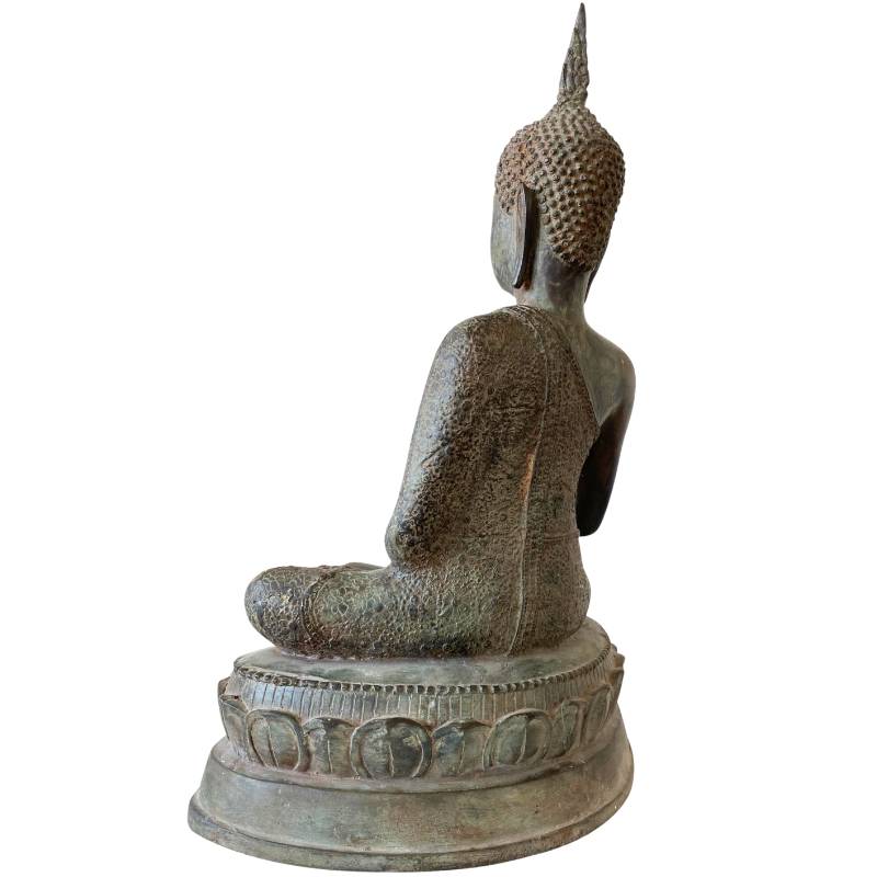 Thais boeddhabeeld in brons met oude uitstraling
