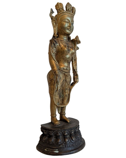 Tibetaans bronzen Avalokiteshvara beeld met diepe natuurlijke patina
