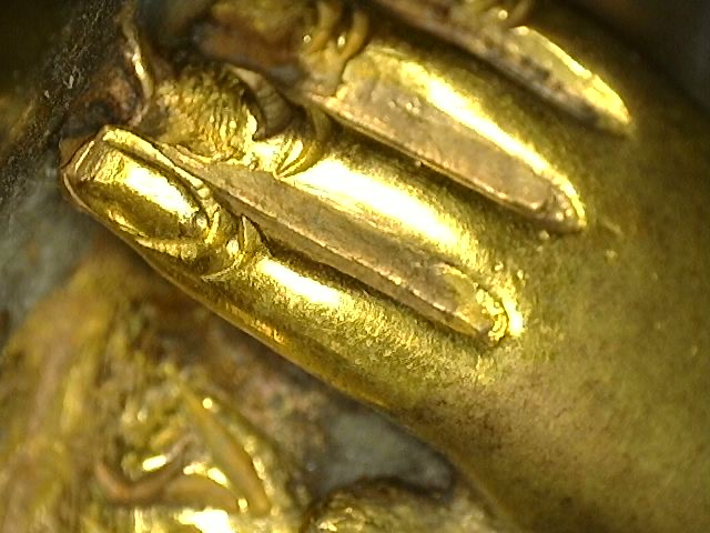 Kleine vergulde Tara bodhisattva van brons