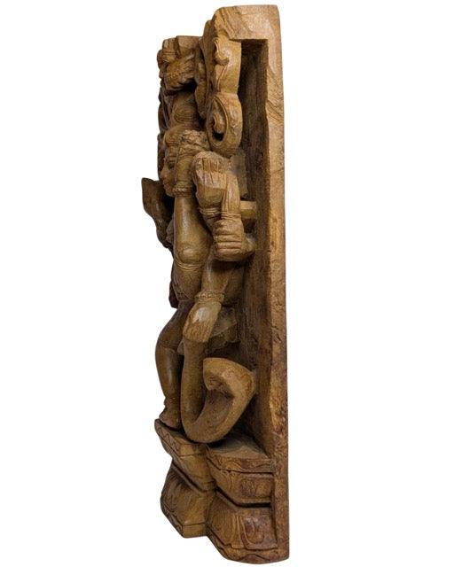 Zuid Indiaas houten tempelreliëf van Shiva Nataraja